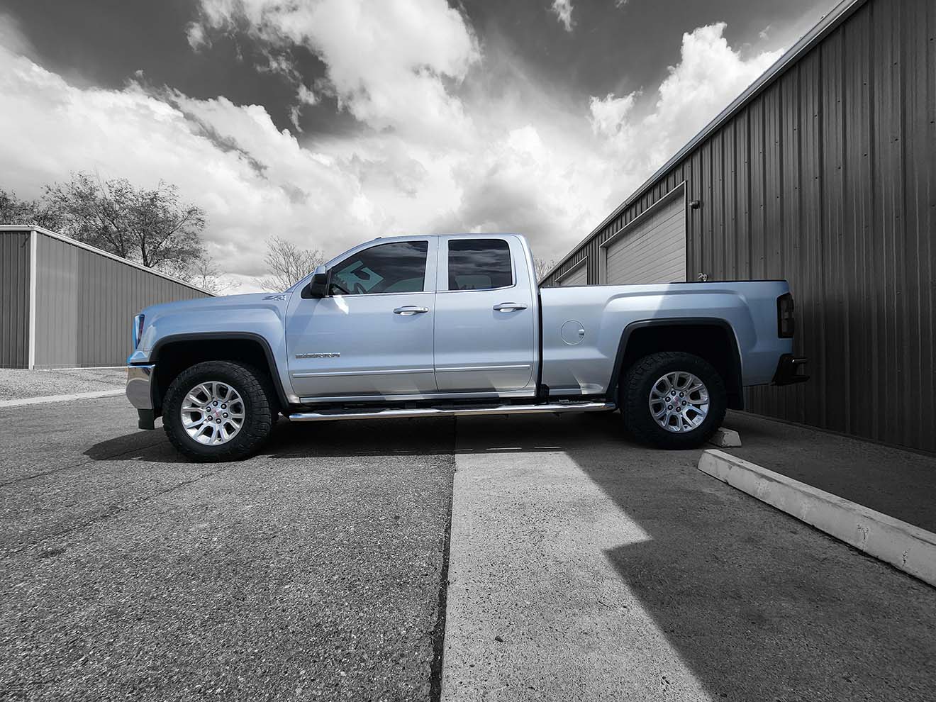 GMC Sierra Side View with Running Boards